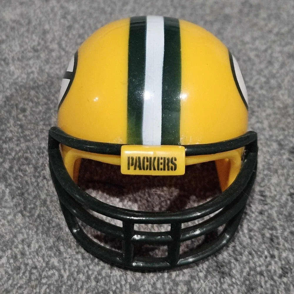 Green Bay Packers Cake Topper NFL Pocket Pro Helmet RIddell Football
